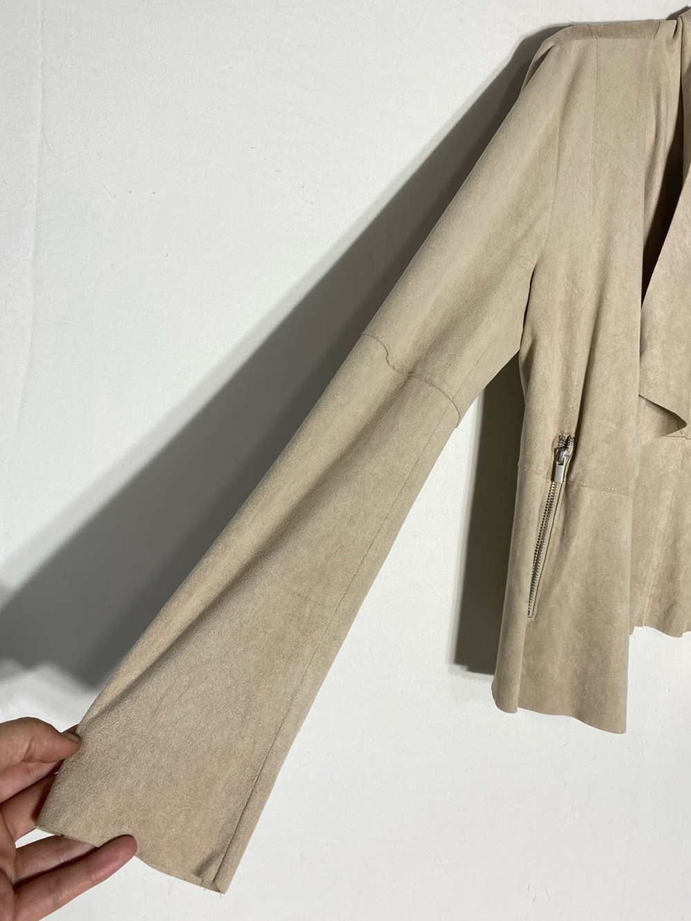 Bagatelle Tan Taupe Faux Suede Drape Front Open Jacket M Boho Y2K - Picture 12 of 15